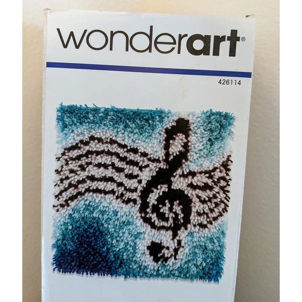 Wonderart‎ Latch Hook Kit Treble Clef Music Note Rug Beginner- Intermediate 12in